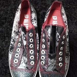 Ed Hardy brand new size 6 shoe